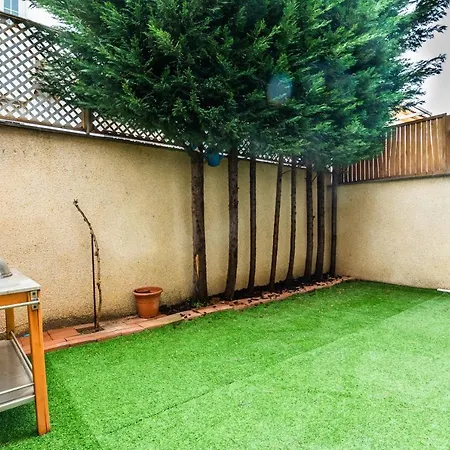 Tuguest Grisolia House - Free Parking Daire Armilla