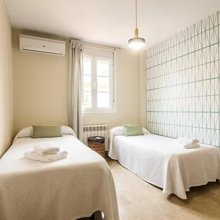 Tuguest Grisolia House - Free Parking Daire